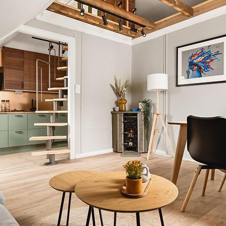 Апартаменты 2024 Renovated Luxury Penthouse! Up To 9 Guests! Берген Экстерьер фото